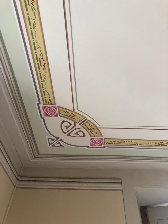 Villa Il Maiale Bianco Bed & Breakfast 圣费德勒·因特尔维 外观 照片