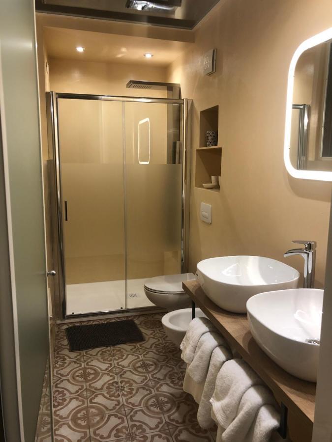 Villa Il Maiale Bianco Bed & Breakfast 圣费德勒·因特尔维 外观 照片