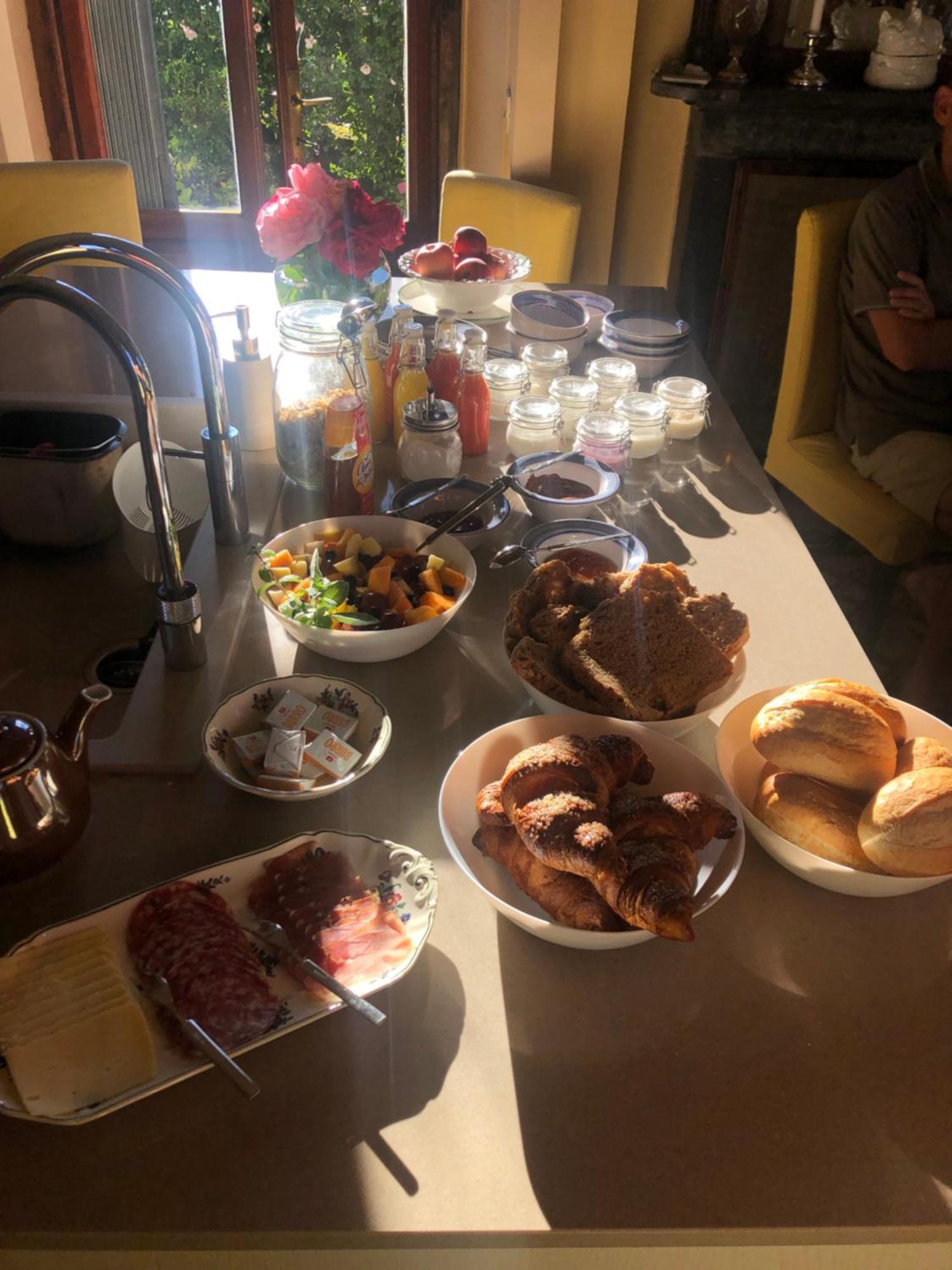 Villa Il Maiale Bianco Bed & Breakfast 圣费德勒·因特尔维 外观 照片