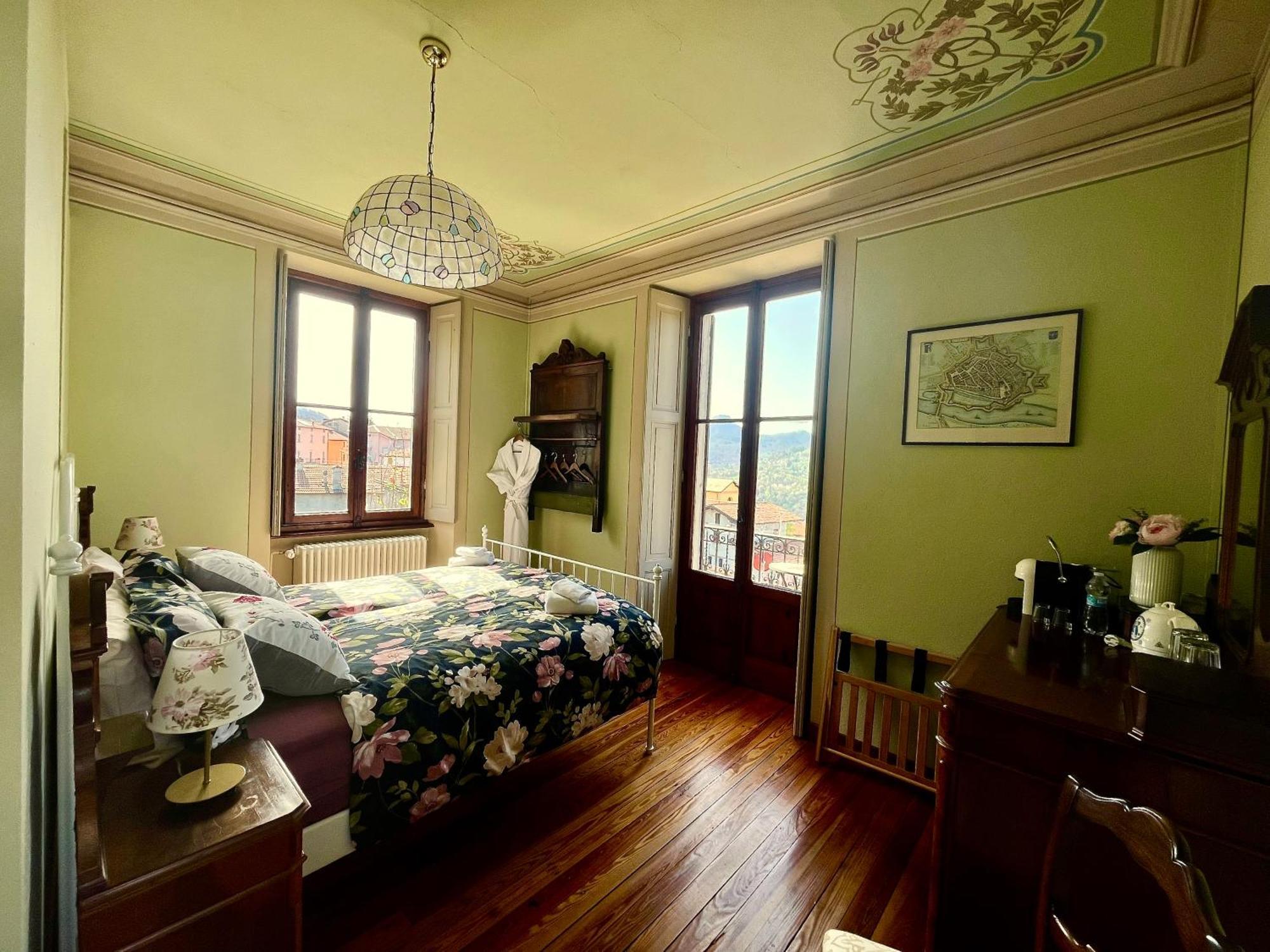 Villa Il Maiale Bianco Bed & Breakfast 圣费德勒·因特尔维 外观 照片