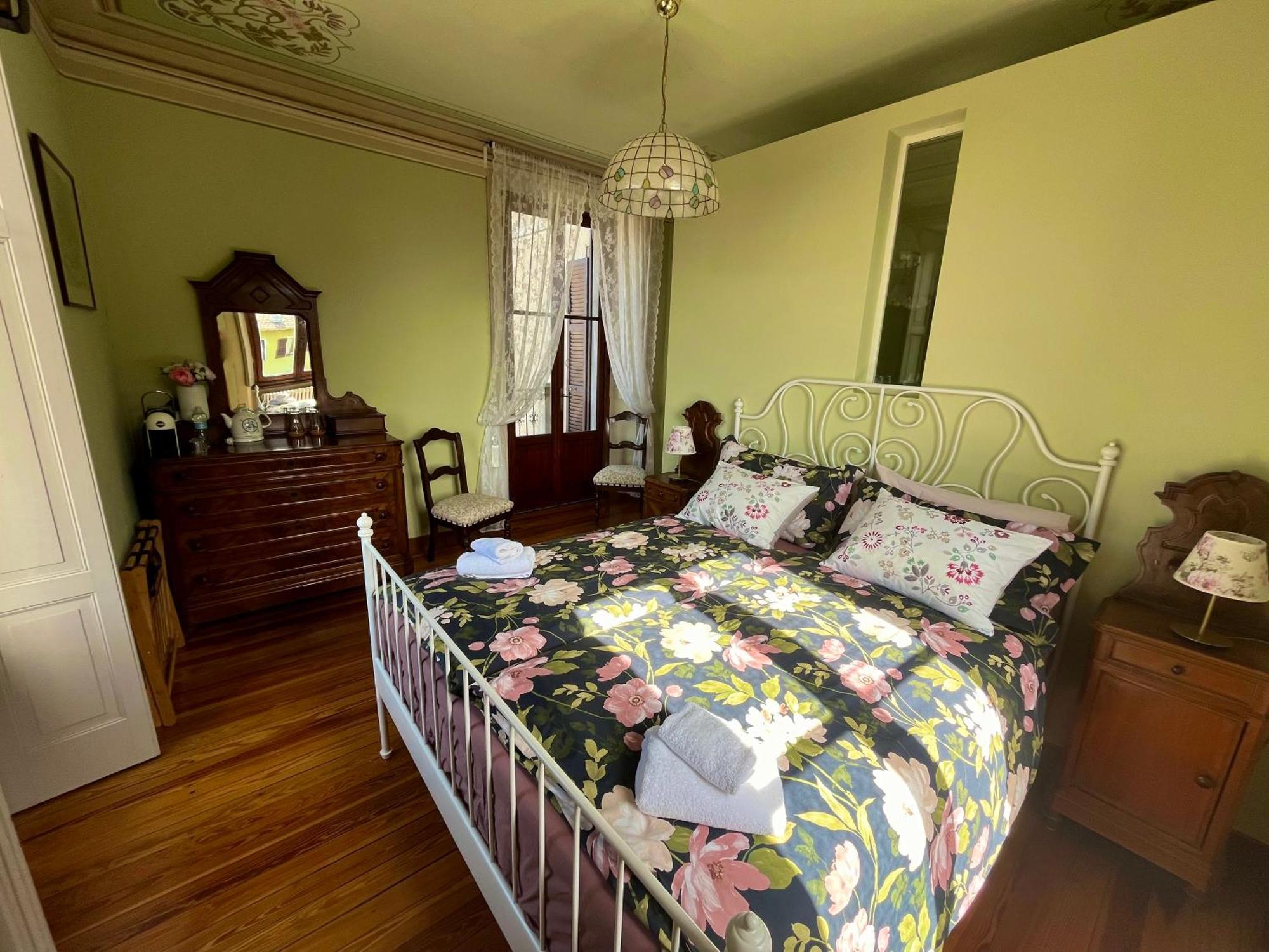 Villa Il Maiale Bianco Bed & Breakfast 圣费德勒·因特尔维 外观 照片